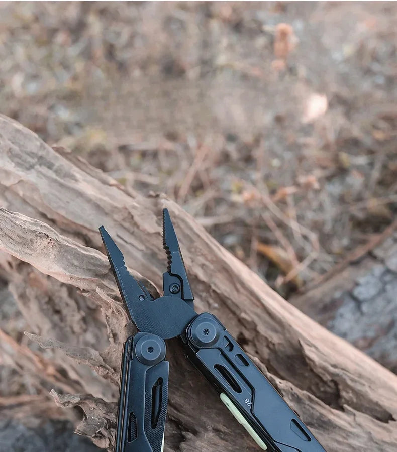 BHBT Multifunctional Combination  Folding Knife Pliers Multi Tools EDC Multitools Outdoor Camping Survival Tools With Clip